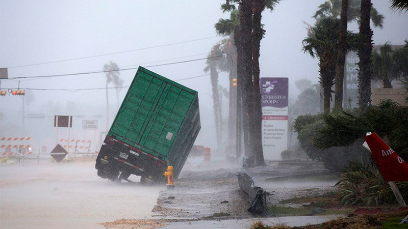 Nên mua bảo hiểm hàng hóa khi vận chuyển vào mùa mưa bão